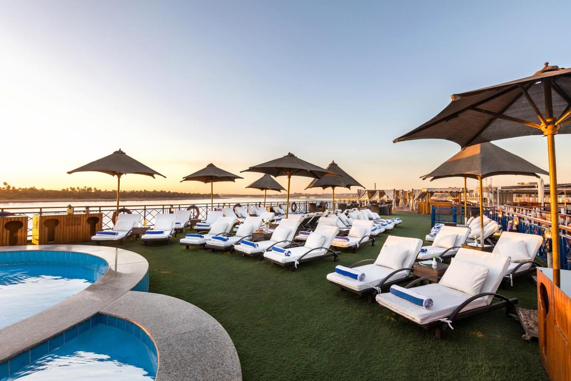 M/S Esmeralda Nile Cruise - 4 Or 7 Nights From Luxor Each Monday And 03 Nights From Aswan Each Friday Bagian luar foto